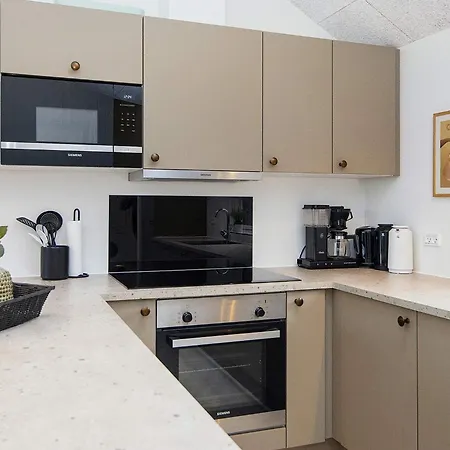 Nyaraló Luxury Retreat In Romo - By Traum